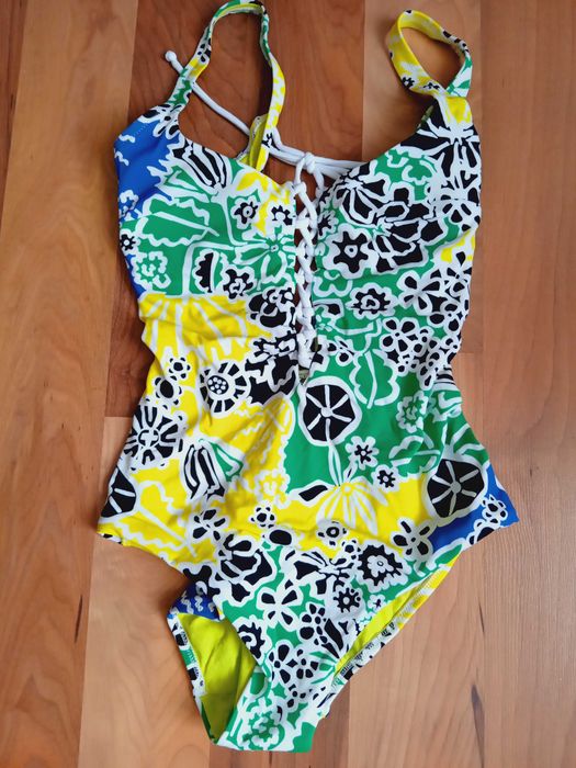 Juisy Couture XS/Triumph  36C цял бански