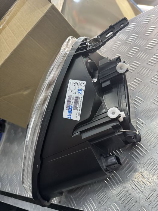 Фара лада приора 2 с дхо оригинал дефект