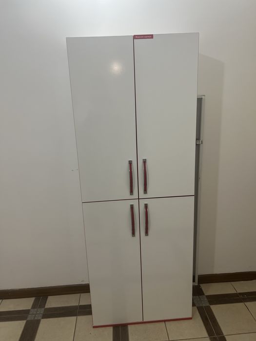 Шкаф 4-дверный, офис/салон, б/у