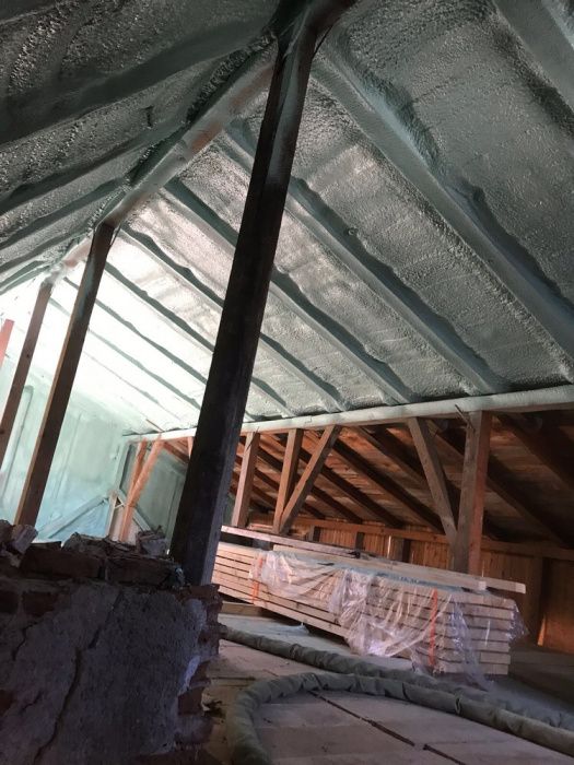 izolatie spuma poliuretanica Izoterm System