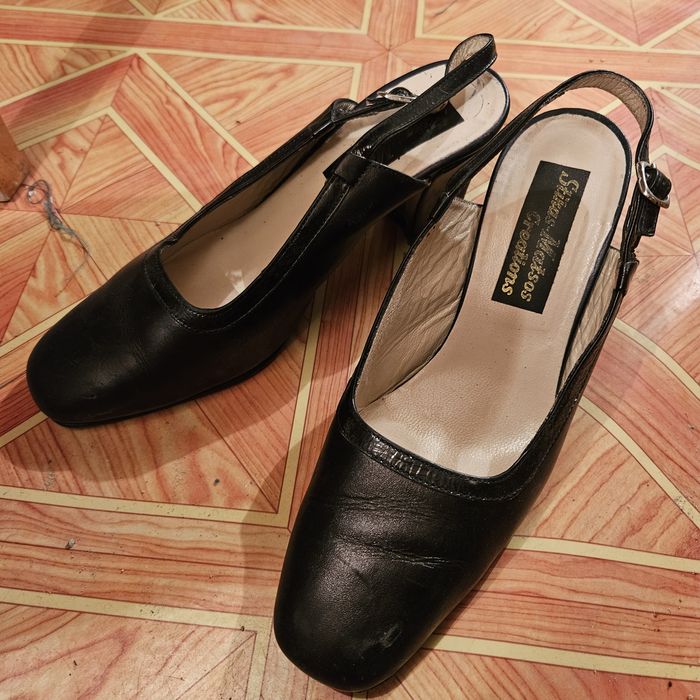 Дамски обувки от естествена кожа на токче