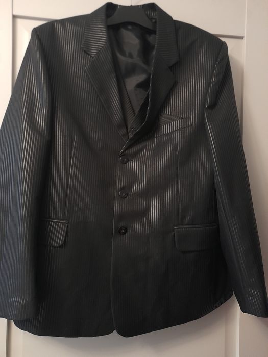 Costum bărbătesc mărimea 52