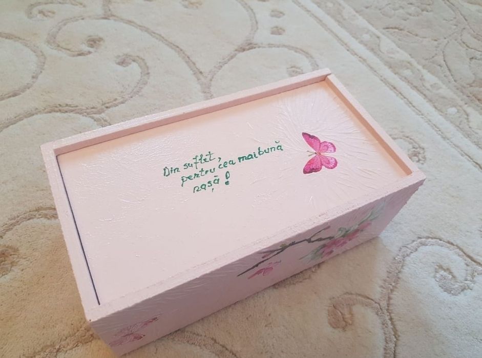 Cutie servetele hand made cadou pentru nasa