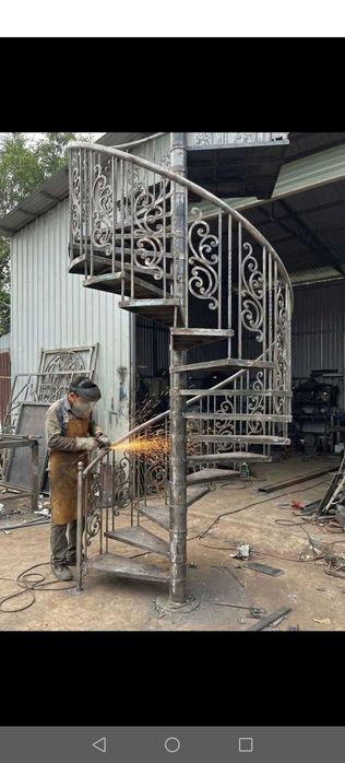 Вити стълби по индивидуален проект