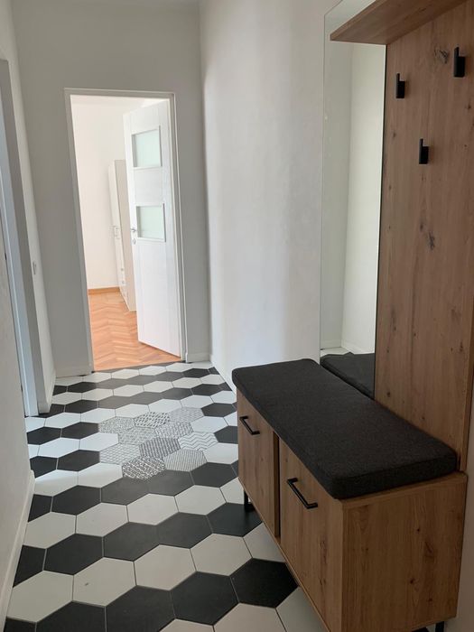 Vand apartament 2 camere strada Traian