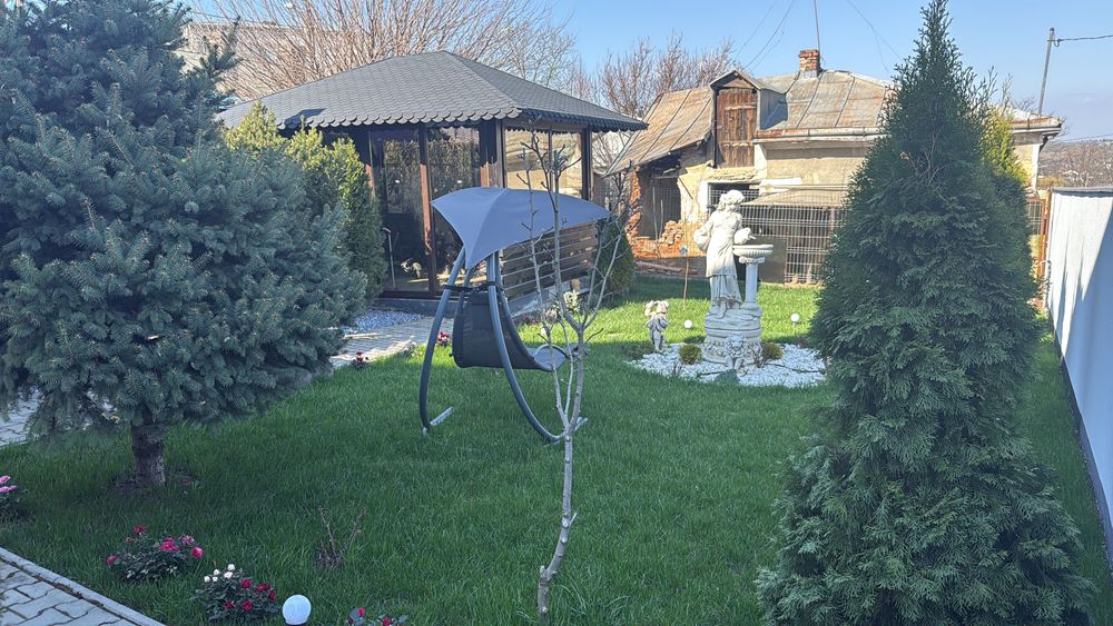 Închiriez locuința