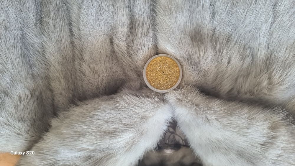 Норковая шуба с капюшоном б/у. Размер 50