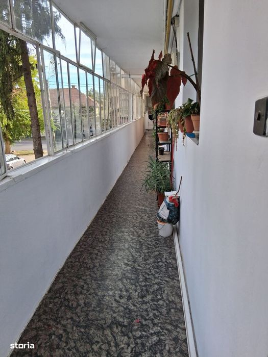 Apartament 2 camere, semidecomandat, 43 mp utili, etajul 1 - Brancovea