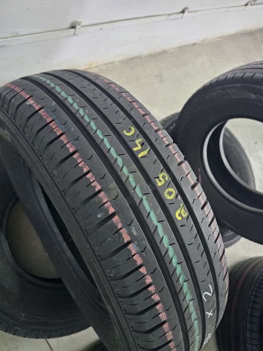 Cauciucuri  C-uri si turisme diverse măsuri Prețul de la 120lei măsuri detaliate in descriere.Mărci premium