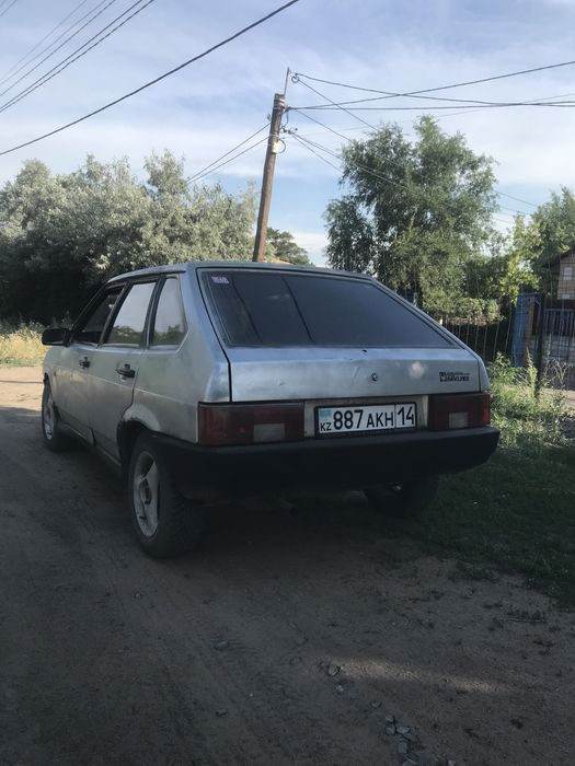 Автомабиль Ваз 2109
