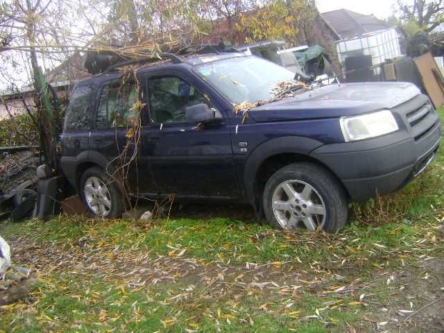 Land Rover 2.0 cu motor BMW, nerulat in tara