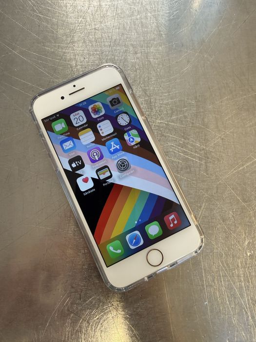 iphone 8 gold - Telefoane la preț mic | OLX.ro