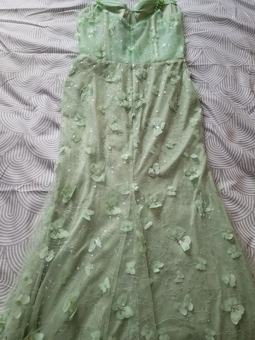Rochie elegantă pentru evenimente
