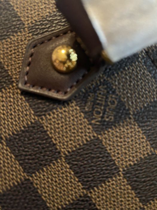 Geantă Louis Vuitton