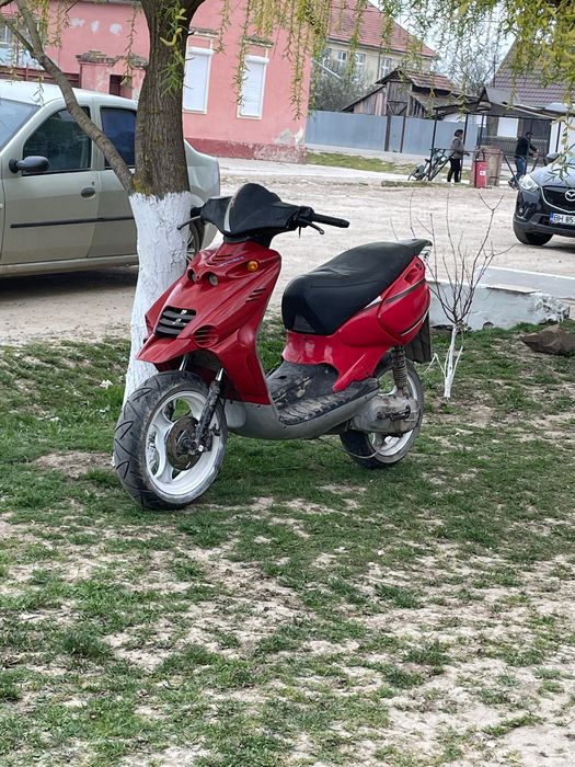 Scuter beta ark 49cc