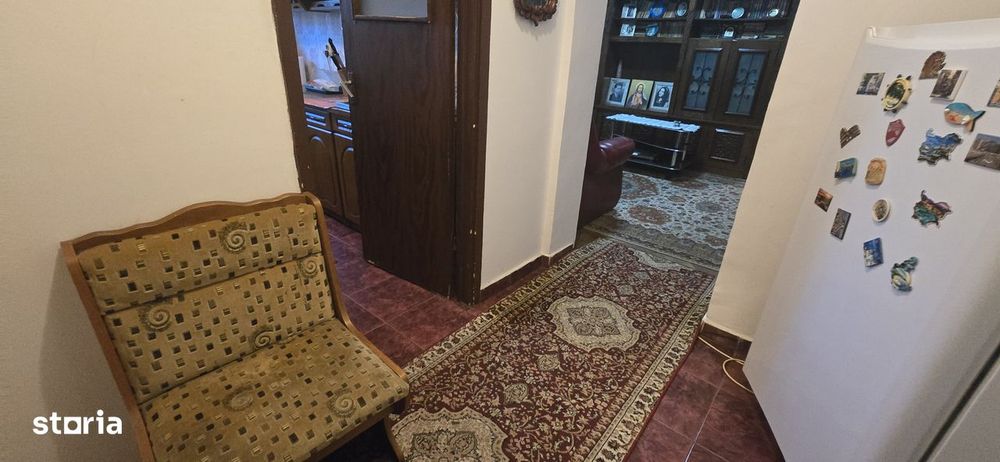 Vanzare apartament 2 camere, etaj 3 , micro 9 Targoviste