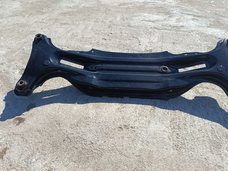 Продам подрамник Камри 40