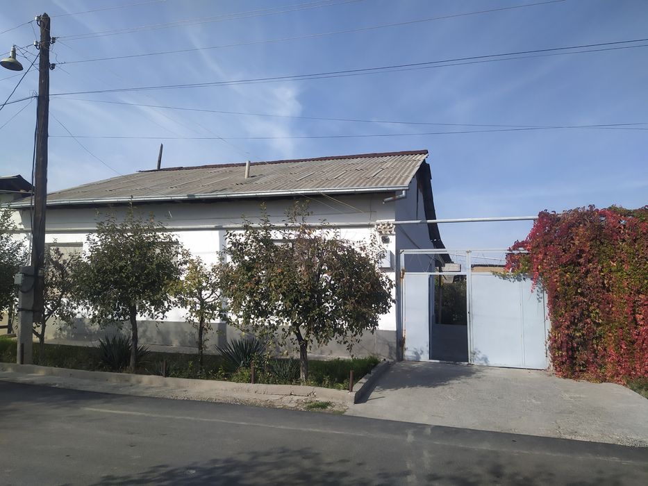 Uy sotiladi 7.5so'tik