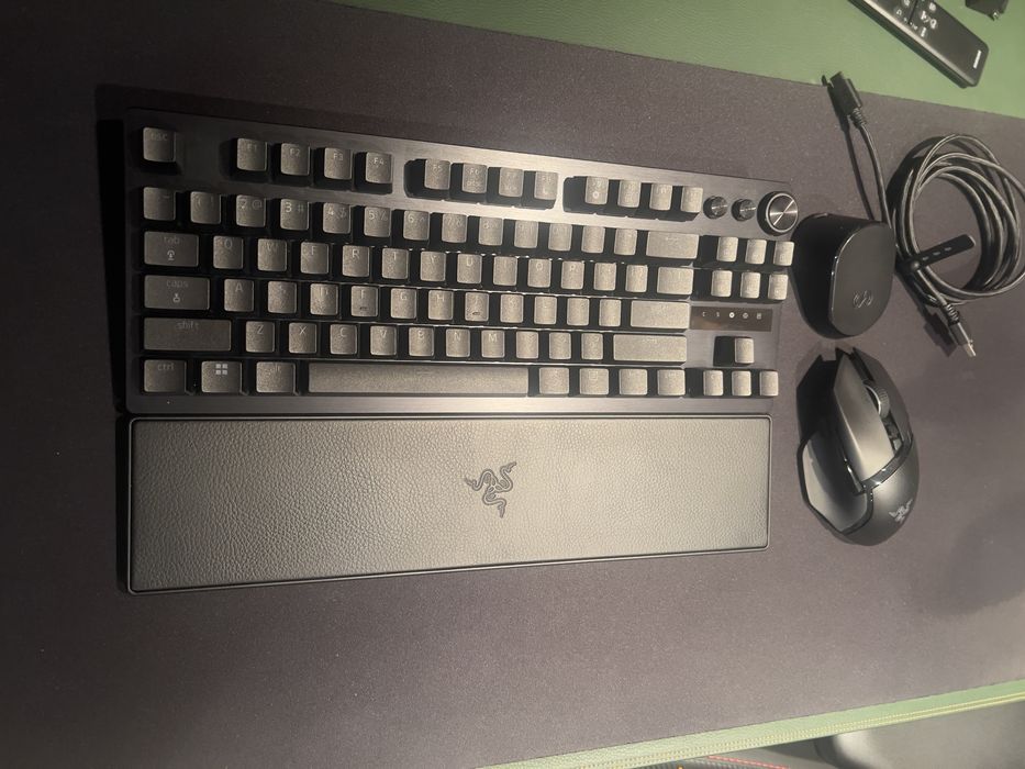 Razer huntsman v3 pro tkl + basilisk v3 pro 35k+ dockpro