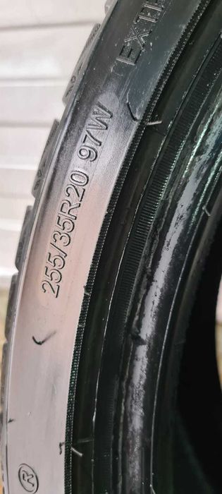 Продам шины 255/35R20 зимние, Б/У
