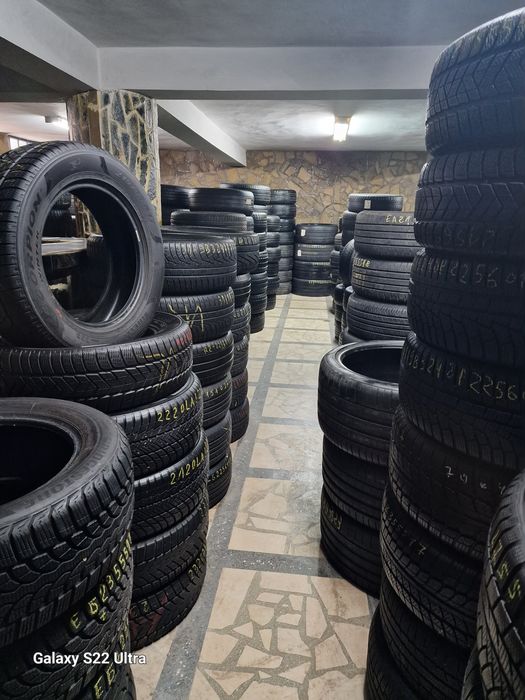 305 35 21 цола Pirelli 4броя Замъка Ямбол