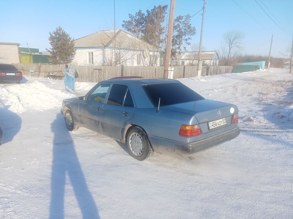 Мерседес 230 2.3 объём