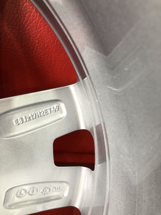 Оригинални джанти VW T6/Amarok 5x120 17цола.