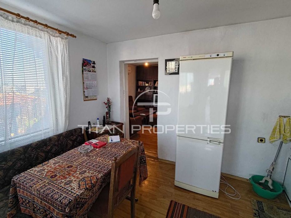 Продава се Къща в Пловдив, Център - 110 кв.м за 1319 €/кв.м - Снимка #2