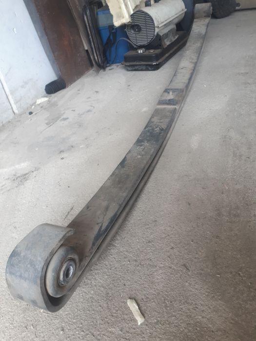 Рессора беушная передняя