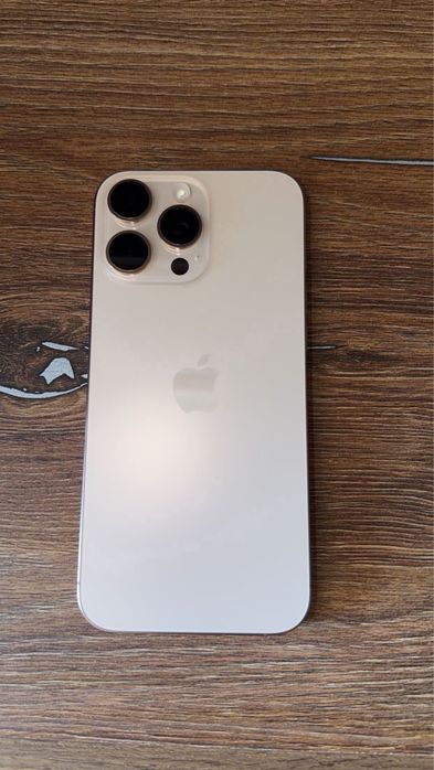 iPhone 16 Pro Max