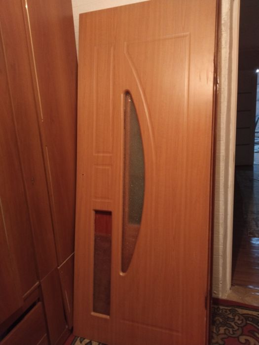 Продам  двери  б/у