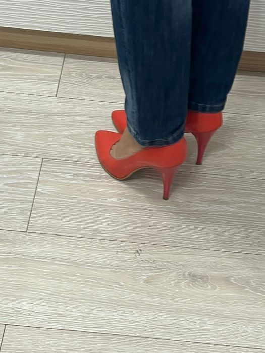 Pantofi stiletto corai mar.39