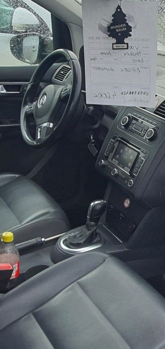 Vând Wolkswagen touran  automat DSG