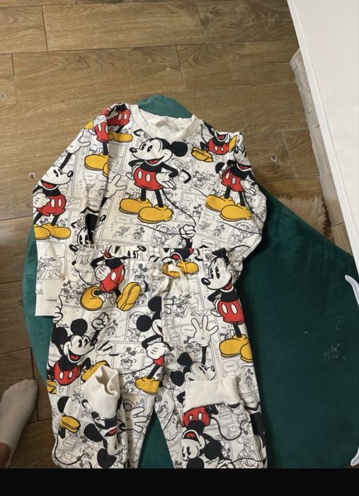 Compleu H&M baieti 110/116