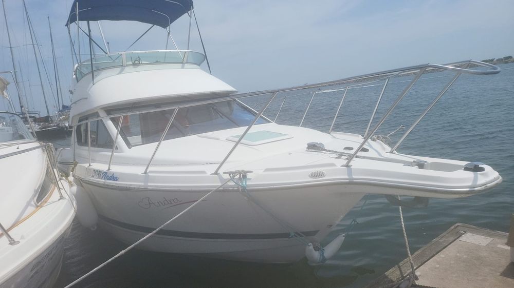 Ambarcatiune Flydbrige 2858 Lux Ciera Mercruiser 350 MPI 220 ore