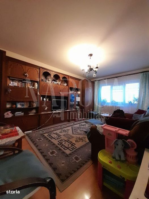 Apartament 3 camere de vanzare in Decebal Oradea, Oradea