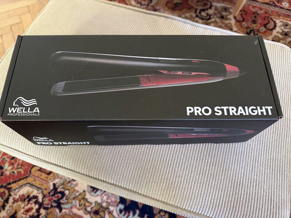 Vand placa de par Wella Professionals Pro Straight noua