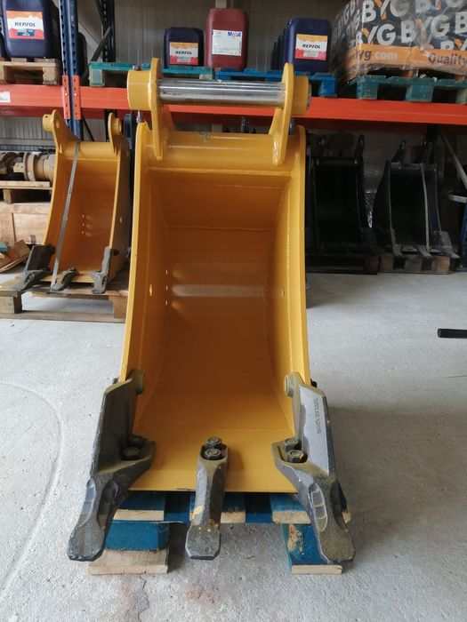 Cupa buldoexcavator si excavator Liebherr, Volvo, Komatsu, Caterpillar