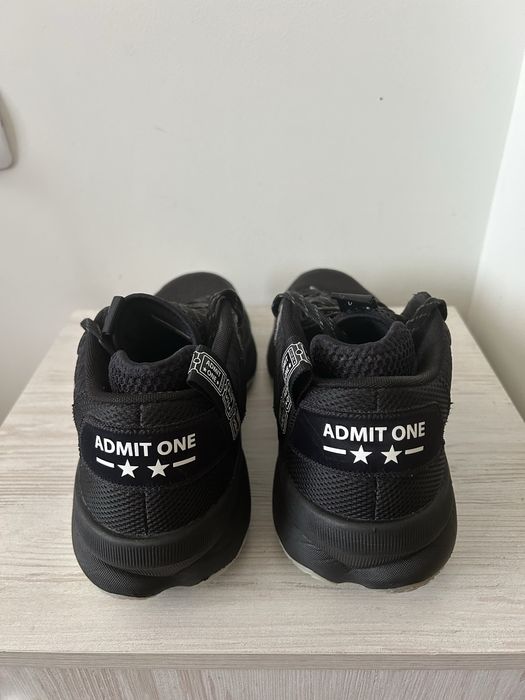 Обувки Adidas Dame 8