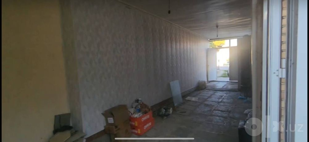 Buzuladigan uy materyalari sotiladi