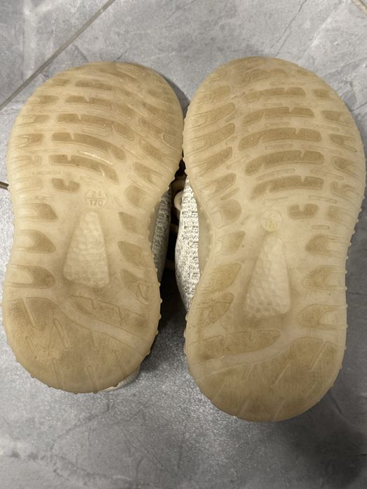 Детские кроссовки тканевые yeezy
