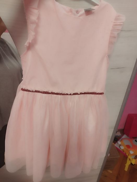 Страхотна много сладка рокля!