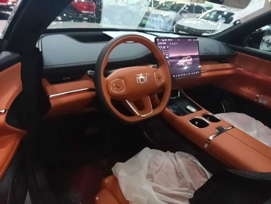 CHANGAN NEVO Q07 215 Prestige Edition