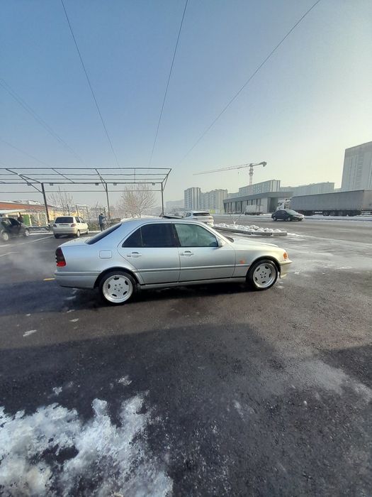 Мерседес С 180 газ документ ,автомат
