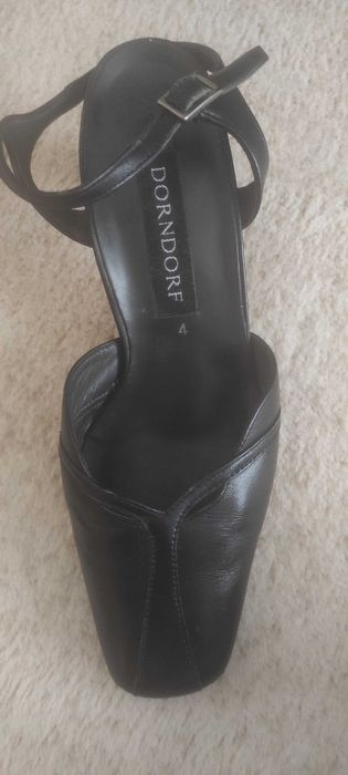 Елегантни дамски сандали с отворена пета. Естествена кожа.