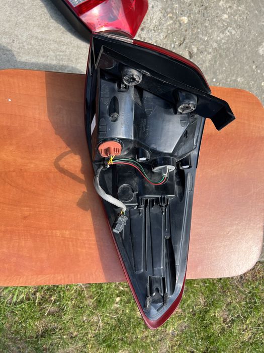 Lampa spate stanga Kia Carens 2013-2022