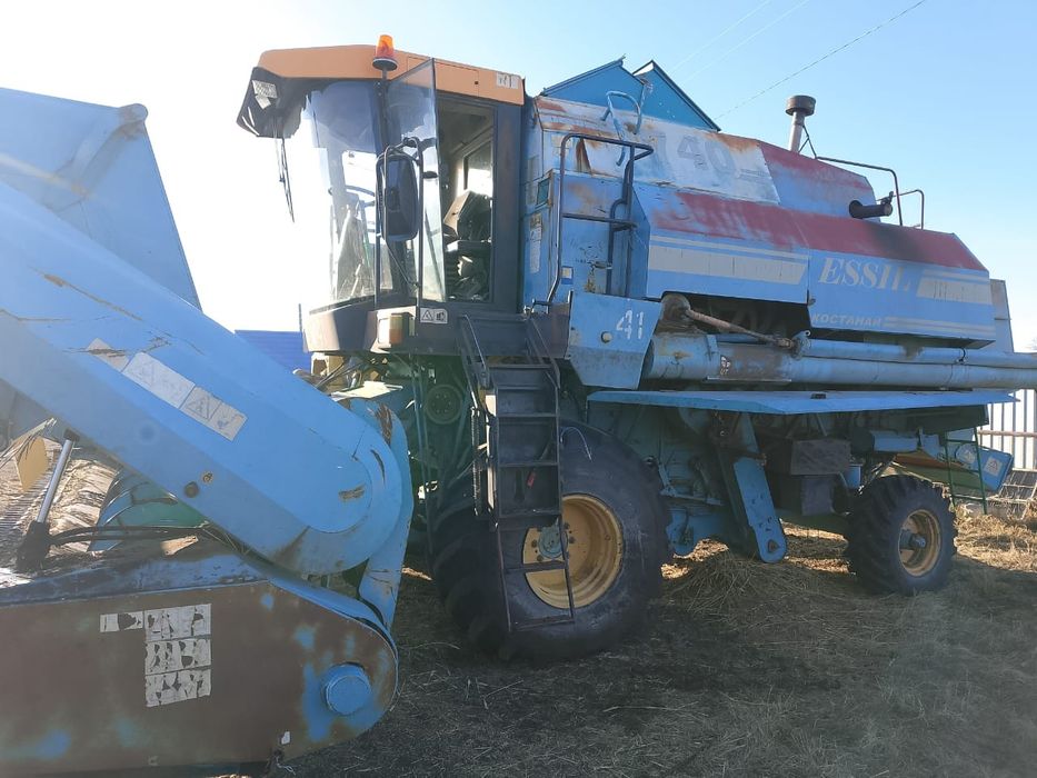 Продам комбайн Есиль.