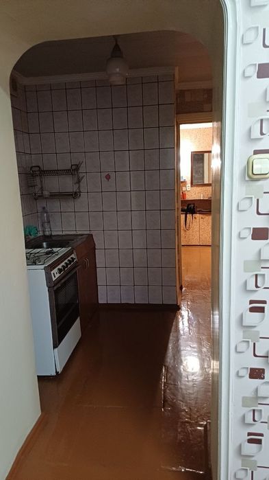 Продам 2ком,1 этаж,4 этажн.дом