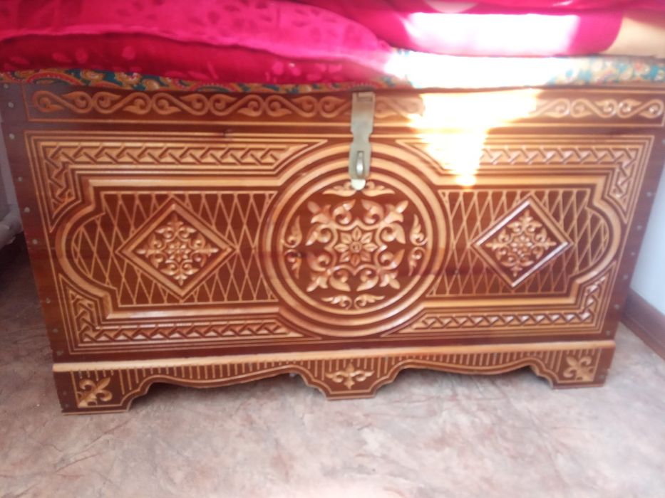 Сундуки две штуки