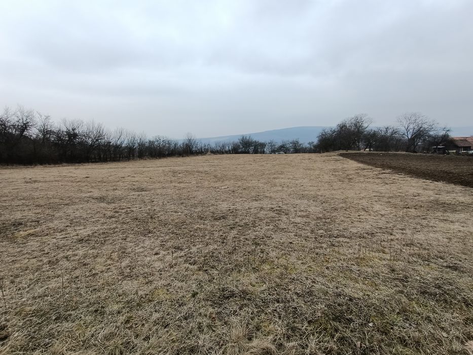 Vând 3 parcele teren intravilan in Popești deal